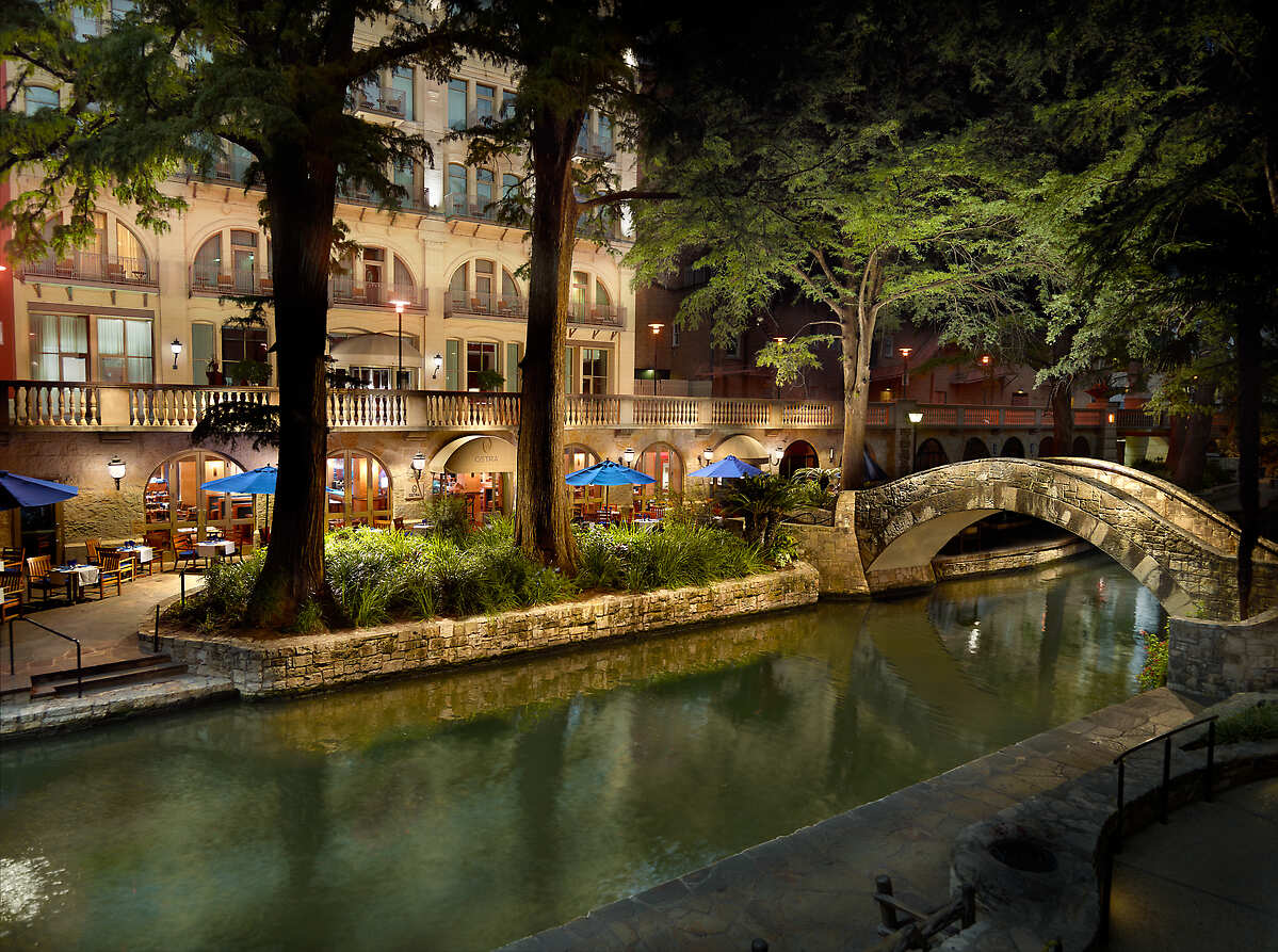 Mokara Romantic Hotels in San Antonio